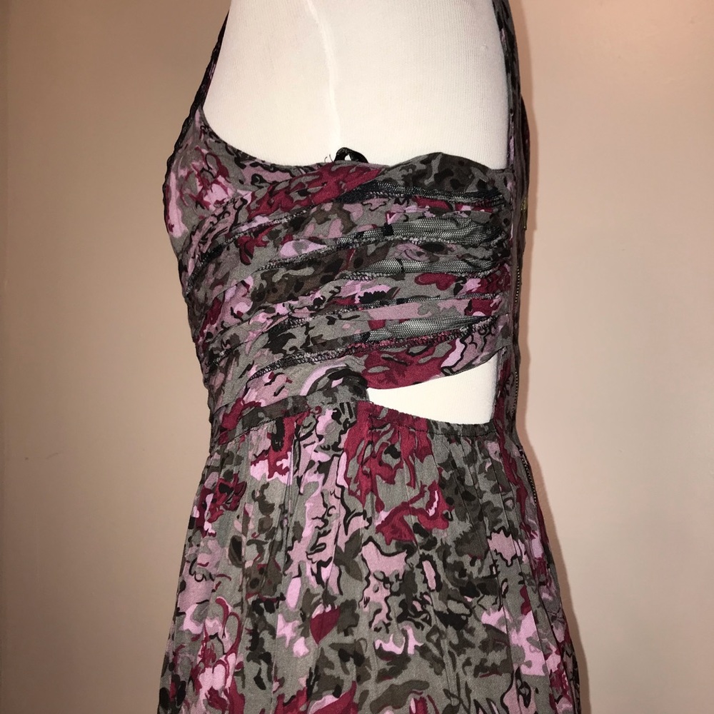 Wallflower Vintage Floral Print Dress with Lace - Picture 6 of 7